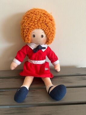 Vintage 1977 Little Orphan Annie Doll By Knickerbocker 16”